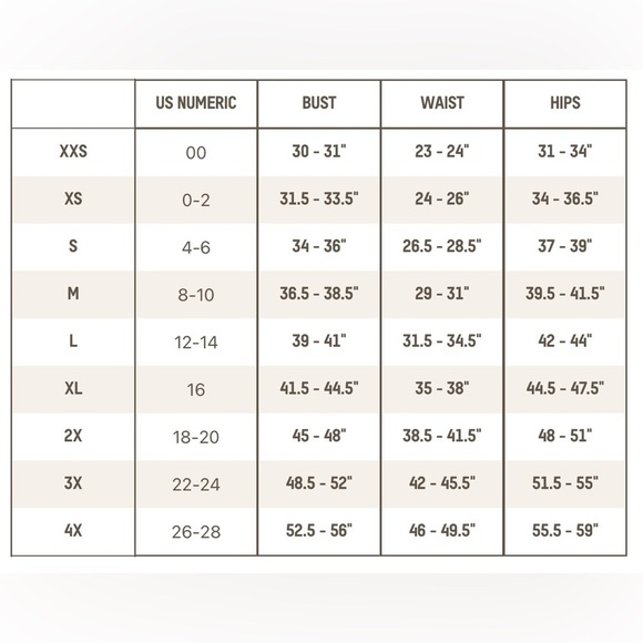 SKIMS • Lace Up Leggings in Onyx - Picture 10 of 10